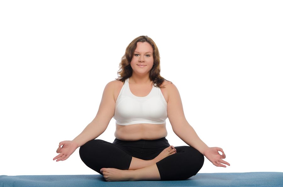 overweight women meditating for weight loss